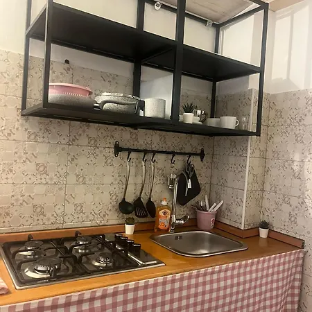 A Cas E Angela Neapel