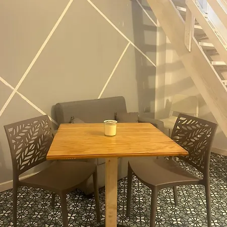 بيت للعطل A Cas E Angela *